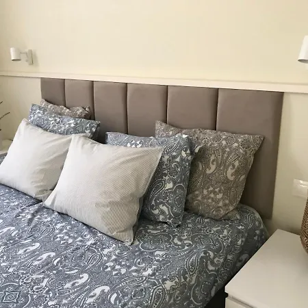 Belle Vue Triplex On The Hill Appartamento *
